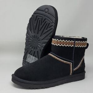 UGG Classic Mini Atherson Ankle Boot Black 1158222 Men's Size 10 New